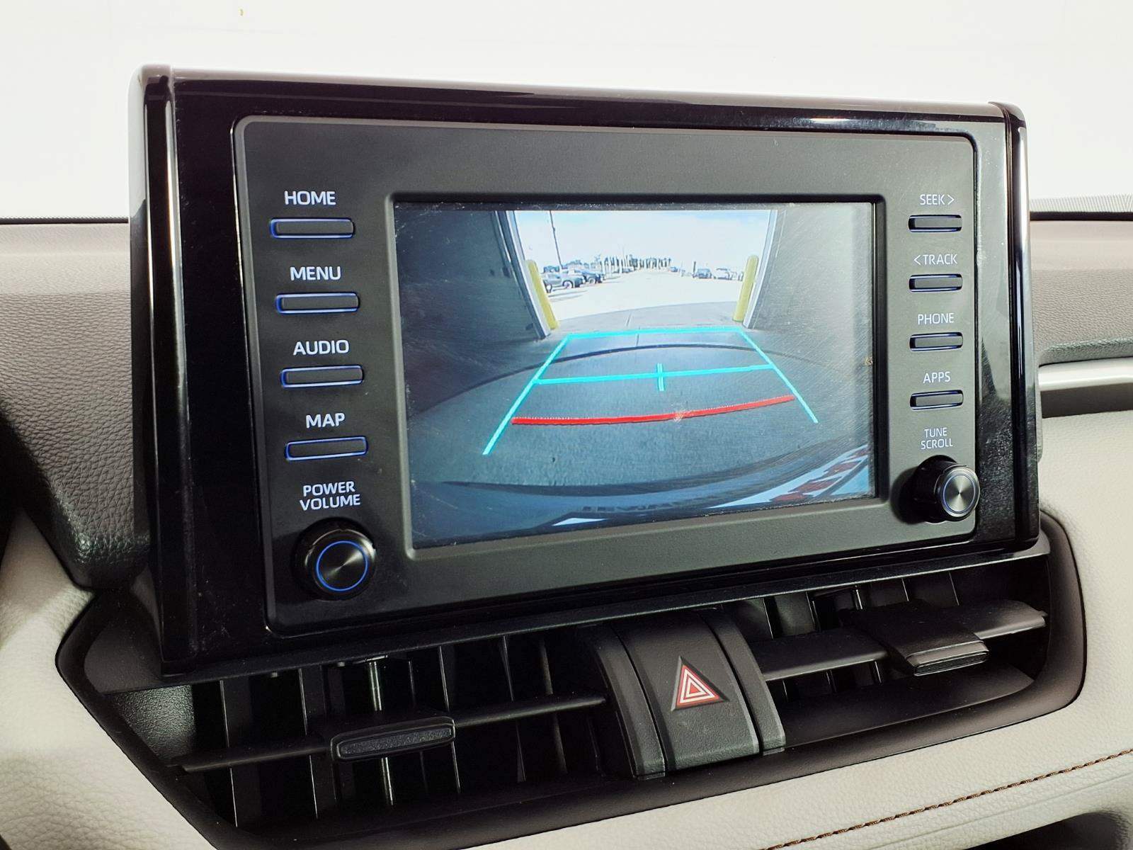 Used 2019 Toyota RAV4 XLE FWD image 25