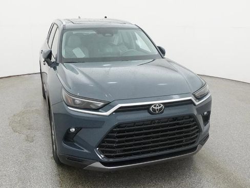 New 2026 Toyota Grand Highlander AWD image 19