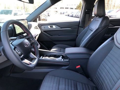 Used 2025 Ford Explorer ST-Line w/ Premium Package image 10