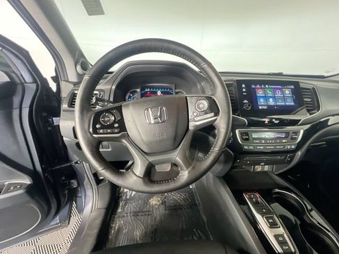 Used 2021 Honda Pilot Touring image 14