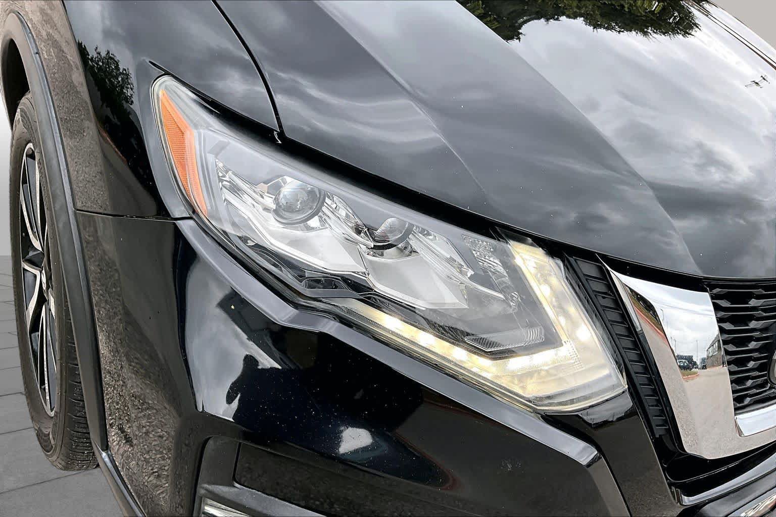 Used 2020 Nissan Rogue SL w/ Premium Package FWD image 28