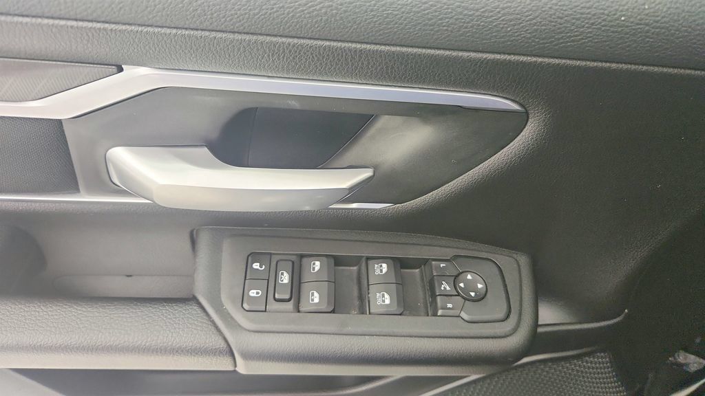 Used 2025 RAM 1500 Big Horn RWD image 22