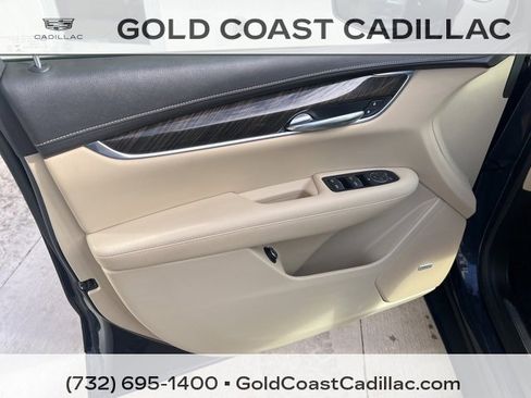 Used 2019 Cadillac XT5 FWD image 15