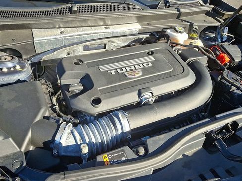 Certified 2022 Cadillac XT4 Luxury image 29