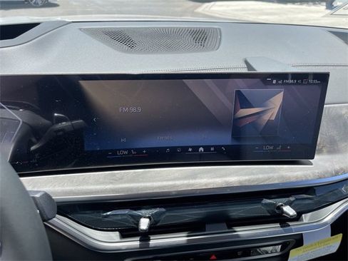 New 2026 BMW X5 sDrive40i w/ Premium Package image 23