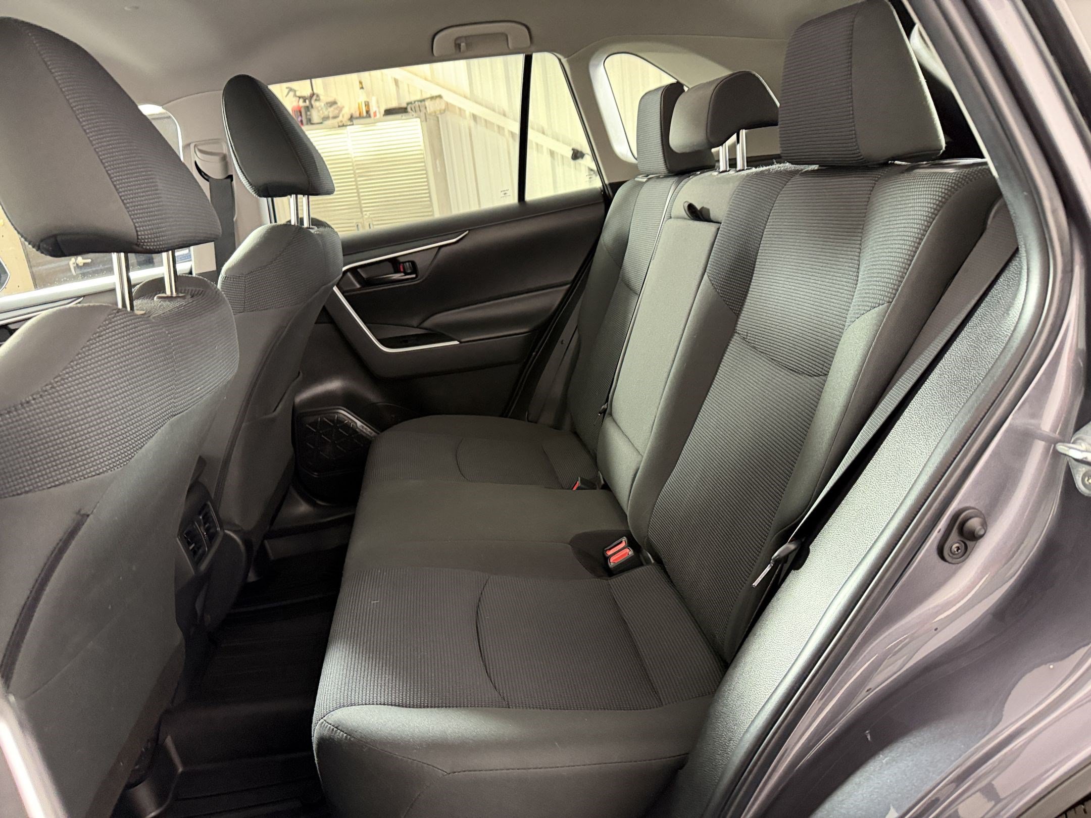 Used 2023 Toyota RAV4 LE AWD/4WD image 21