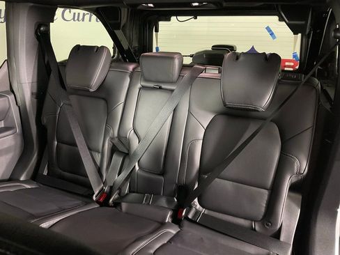 New 2026 Ford Bronco Outer Banks w/ Sasquatch Package image 16