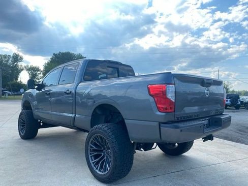 Used 2016 Nissan Titan SL AWD/4WD image 15