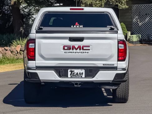 Used 2025 GMC Canyon Elevation w/ Convenience Package AWD/4WD image 5