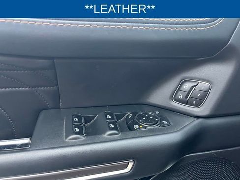 Used 2023 Ford Expedition Platinum image 7