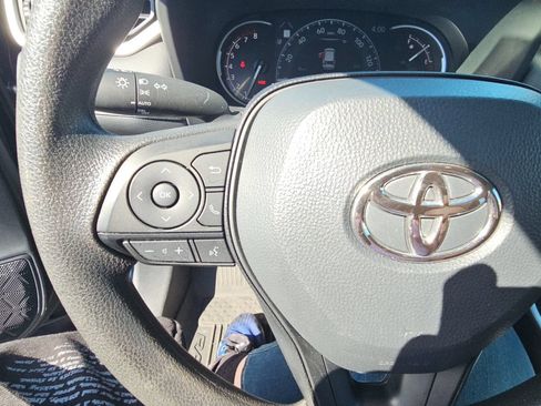 Certified 2025 Toyota RAV4 XLE AWD/4WD image 11