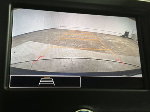 Used 2023 Chevrolet Equinox LT FWD image 15