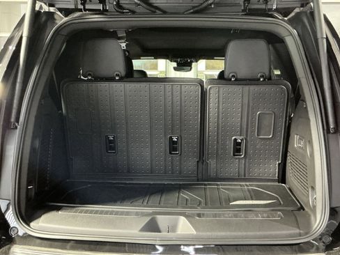 New 2026 Chevrolet Tahoe High Country w/ Sun And Tow Package image 34