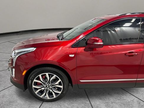 Used 2022 Cadillac XT5 Sportv w/ Technology Package AWD/4WD image 16