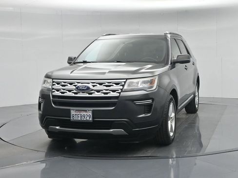Certified 2018 Ford Explorer XLT image 58