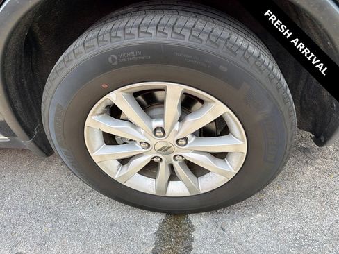 Used 2023 Dodge Durango SXT RWD image 9