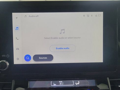 Used 2025 Toyota Sienna LE image 20