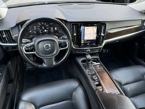 Used 2018 Volvo S90 T5 Momentum image 23