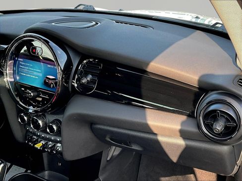 Used 2024 MINI Cooper SE FWD image 24