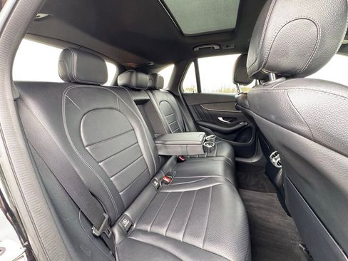 Used 2022 Mercedes-Benz GLC 300 4MATIC image 26