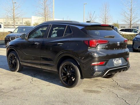 Used 2024 Buick Encore GX Sport Touring image 4