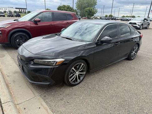 Used 2024 Honda Civic Touring image 3