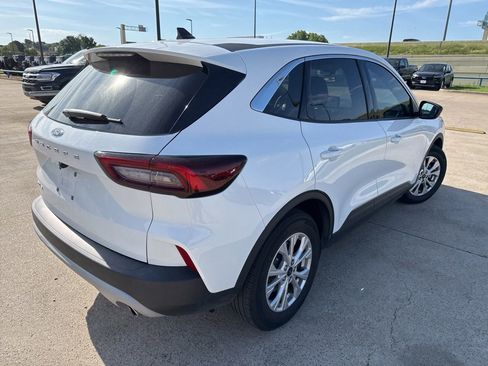 Used 2023 Ford Escape Active FWD image 11