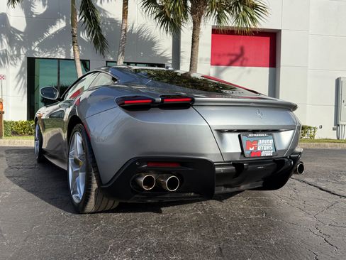 Used 2021 Ferrari Roma RWD image 15