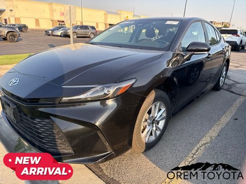 Used 2025 Toyota Camry LE w/ Convenience Package AWD/4WD image 17