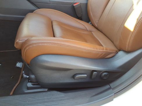 Certified 2025 Subaru Outback Touring XT image 5