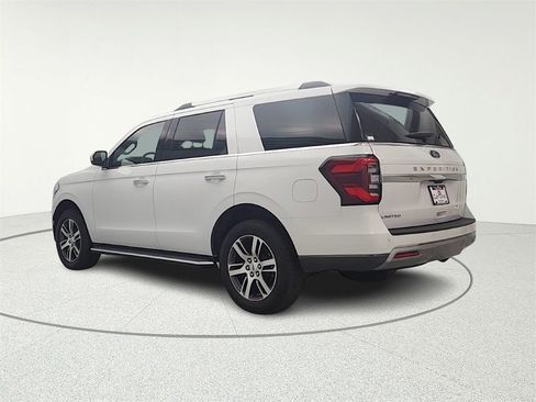 Used 2023 Ford Expedition Limited image 5