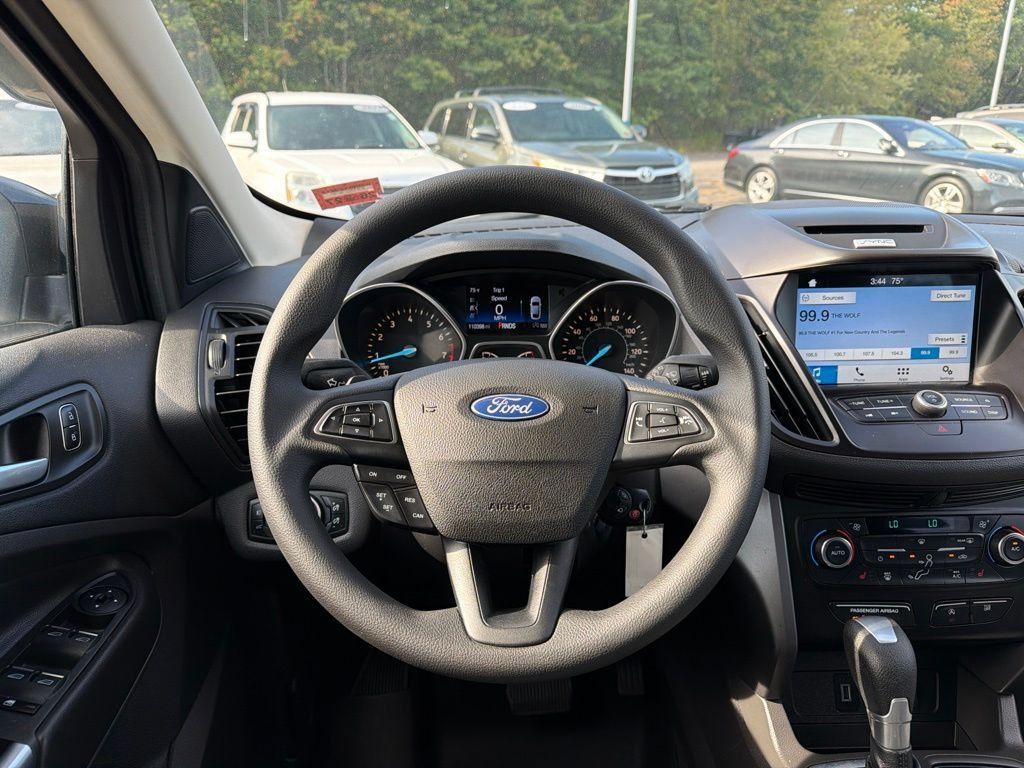 Used 2017 Ford Escape SE w/ Equipment Group 201A AWD/4WD image 11