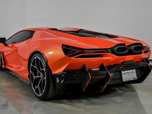 Used 2024 Lamborghini Revuelto AWD/4WD image 11
