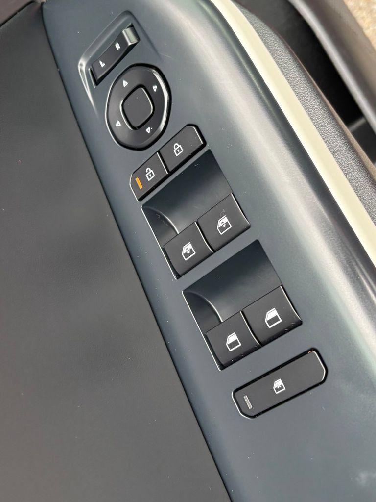 Used 2025 Kia K4 GT-Line FWD image 15