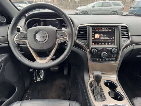 Used 2017 Jeep Grand Cherokee Limited w/ Trailer Tow Group IV image 15