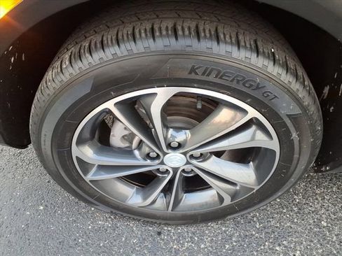 Used 2023 Buick Encore GX Select image 15