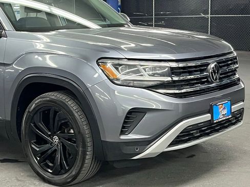 Certified 2023 Volkswagen Atlas SE w/ Black Wheel Package AWD/4WD image 43