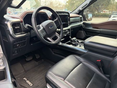 Used 2022 Ford F150 Lariat image 6