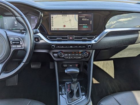 Used 2020 Kia Niro EX Premium image 17