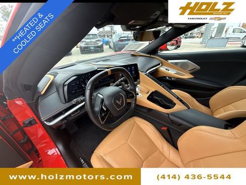 Used 2022 Chevrolet Corvette Stingray Preferred Cpe w/ Engine Appearance Package RWD image 11