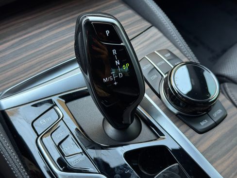 Used 2021 BMW 540i w/ Executive Package RWD image 33