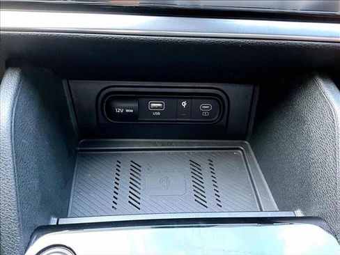 Used 2023 Kia Sportage SX image 23