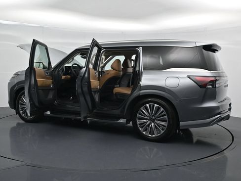 Used 2025 INFINITI QX80 Sensory AWD/4WD image 21