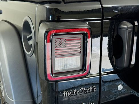 Used 2024 Jeep Wrangler Sport image 36