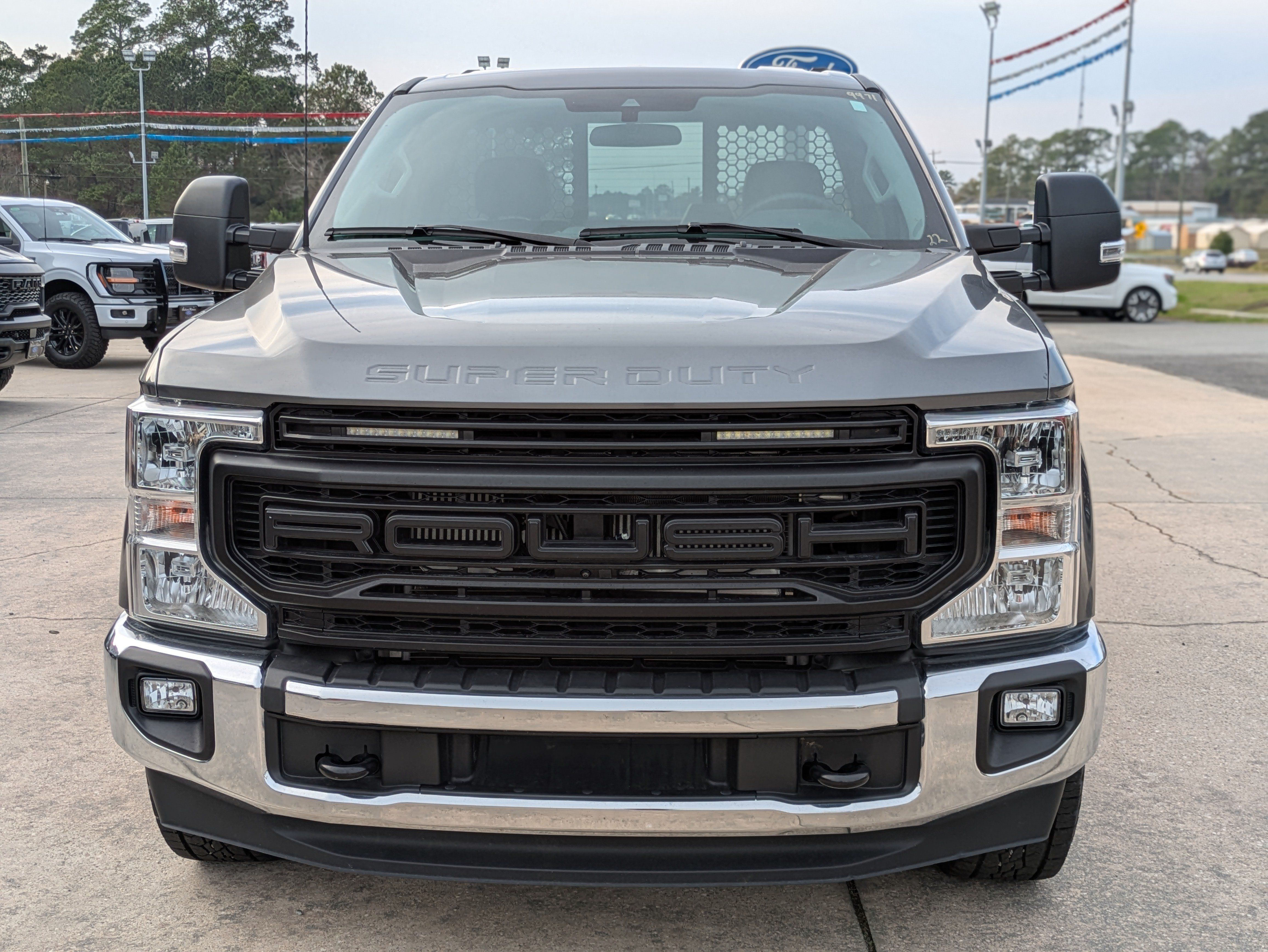 Used 2022 Ford F250 XLT w/ XLT Value Package RWD image 3
