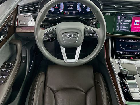 Used 2024 Audi Q8 Prestige w/ Prestige Package image 20