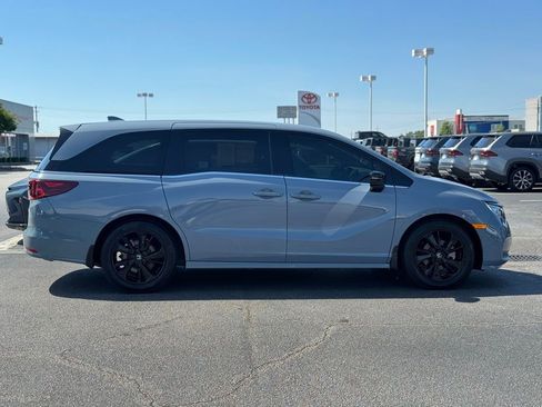 Used 2023 Honda Odyssey Sport image 7
