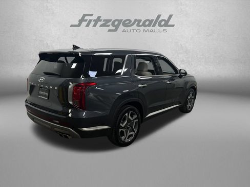 Used 2024 Hyundai Palisade Limited FWD image 7