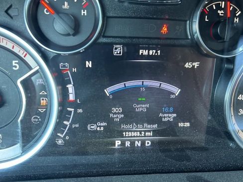 Used 2014 RAM 2500 Laramie w/ Convenience Group image 11