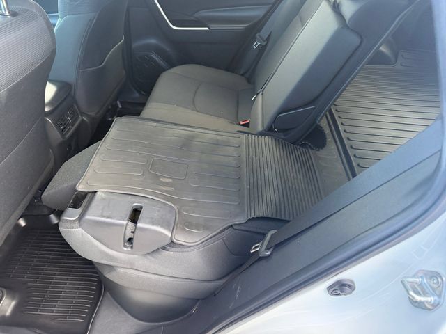 Certified 2024 Toyota RAV4 LE AWD/4WD image 11